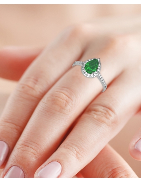 ANILLO VENDOME ORO DIAMANTES 0.21 CT ESMERALDA PERA 7X5