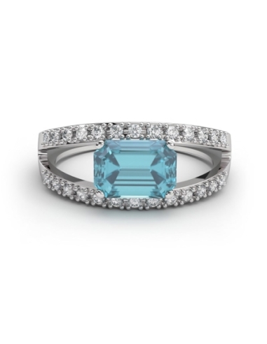 ANILLO LIGHT BLUE ORO DIAMANTES 0.33 CT Y...