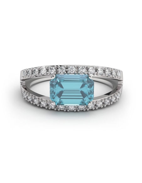 ANILLO LIGHT BLUE ORO DIAMANTES 0.33 CT Y AGUAMARINA