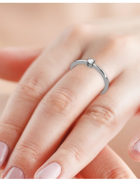 ANILLO PADDINGTON DE ORO Y DIAMANTE DE 0,10 CT